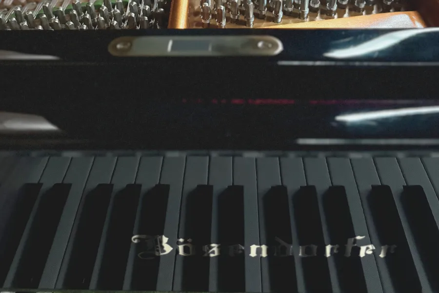 Piano mirror polishing finish result